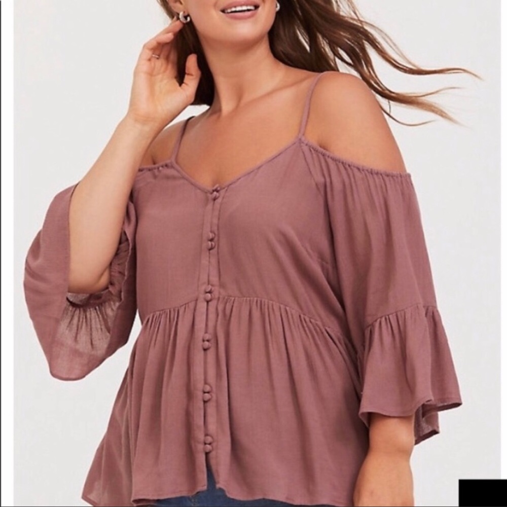 Torrid Size 4 Cold Shoulder Mauve Bell Sleeve Top